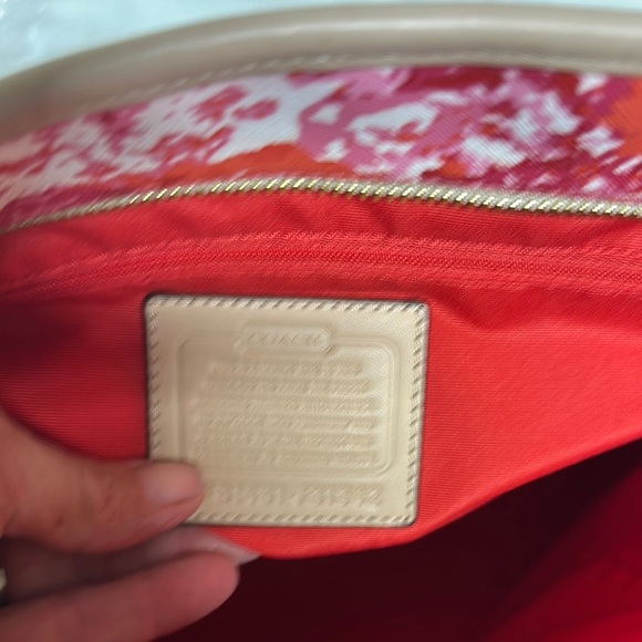 Coach Peyton Floral Print Zip Tote Coated Canvas Large F31342 Never Used - Picture 8 of 14